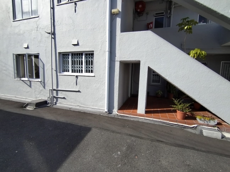 2 Bedroom Property for Sale in Newlands Western Cape